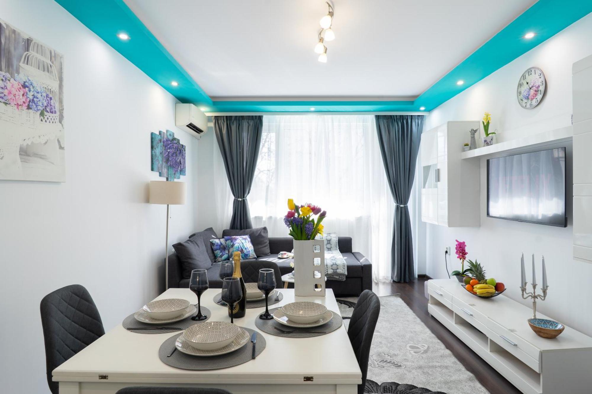 Luxury 2 Bedroom Apartment In Central Warna Exterior foto