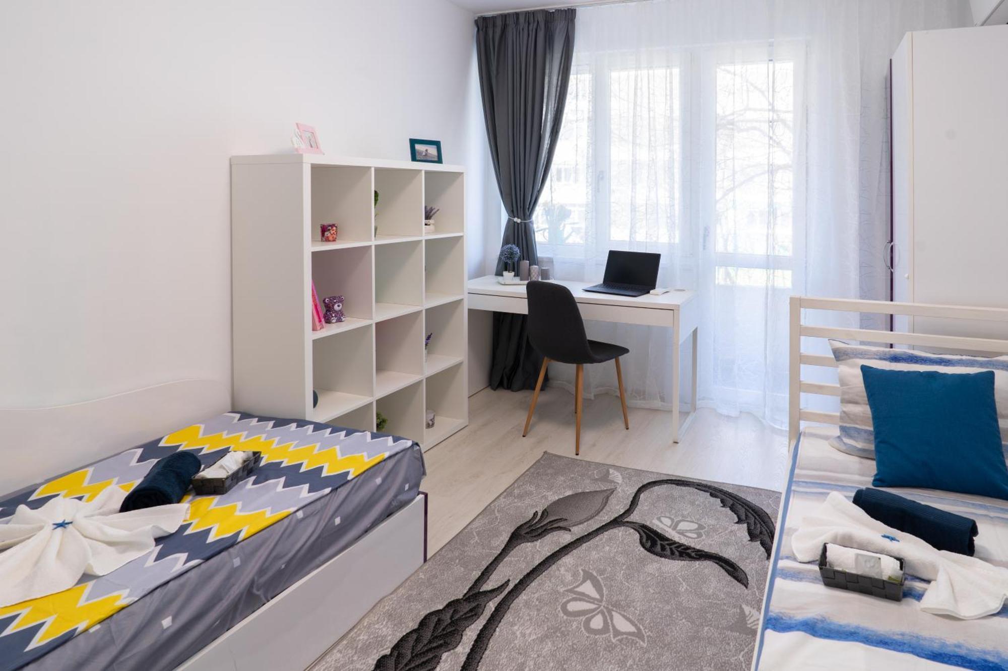 Luxury 2 Bedroom Apartment In Central Warna Exterior foto