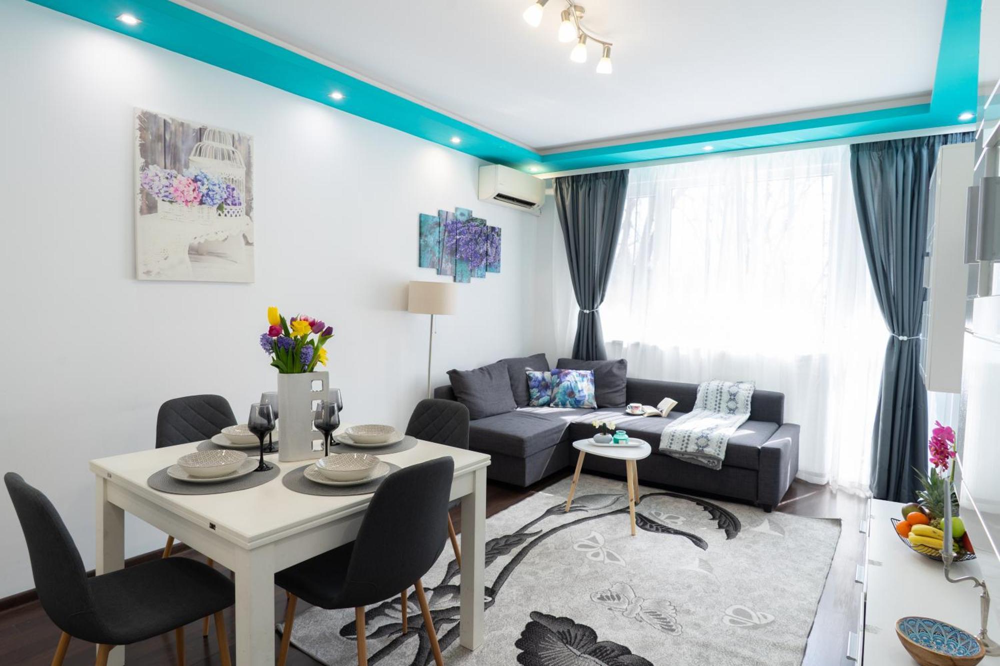 Luxury 2 Bedroom Apartment In Central Warna Exterior foto